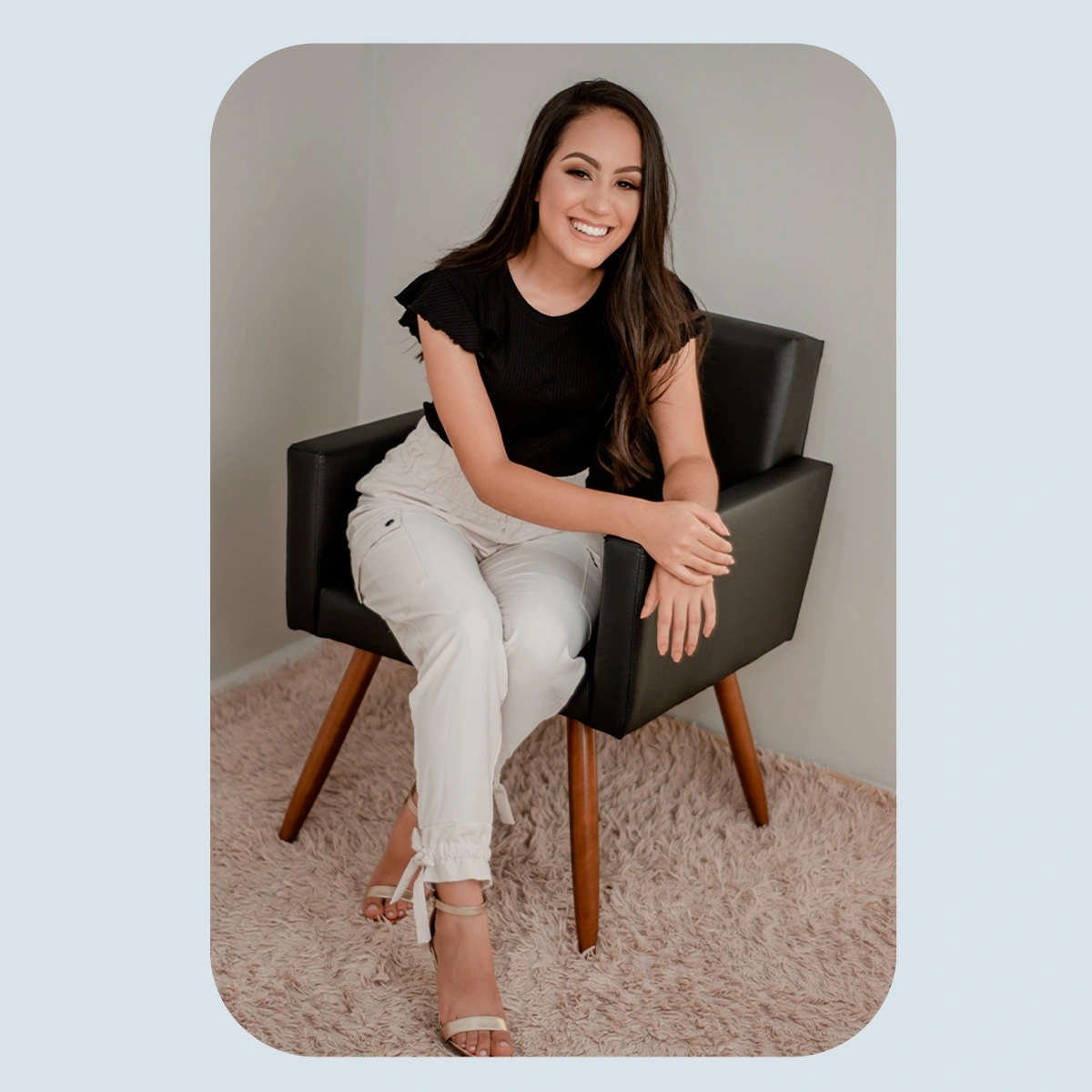 Laiz Magalhães (CEO)
